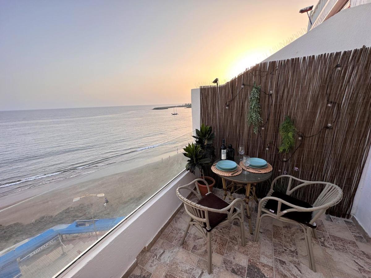 Ocean Views - Beach Apartment باتالاباكا المظهر الخارجي الصورة