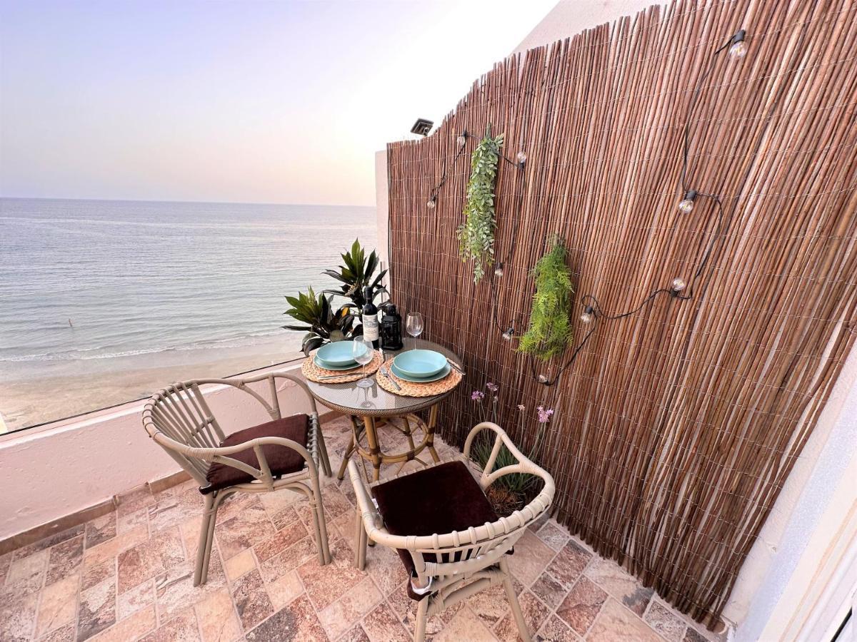 Ocean Views - Beach Apartment باتالاباكا المظهر الخارجي الصورة